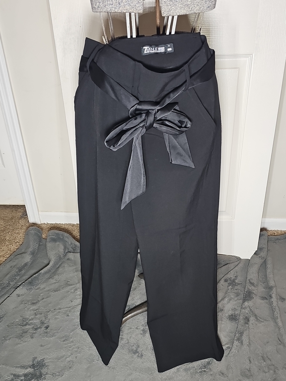 7th Avenue NY&C Black Wide Leg Pants Satin Tie Waist Trousers Office Size 0